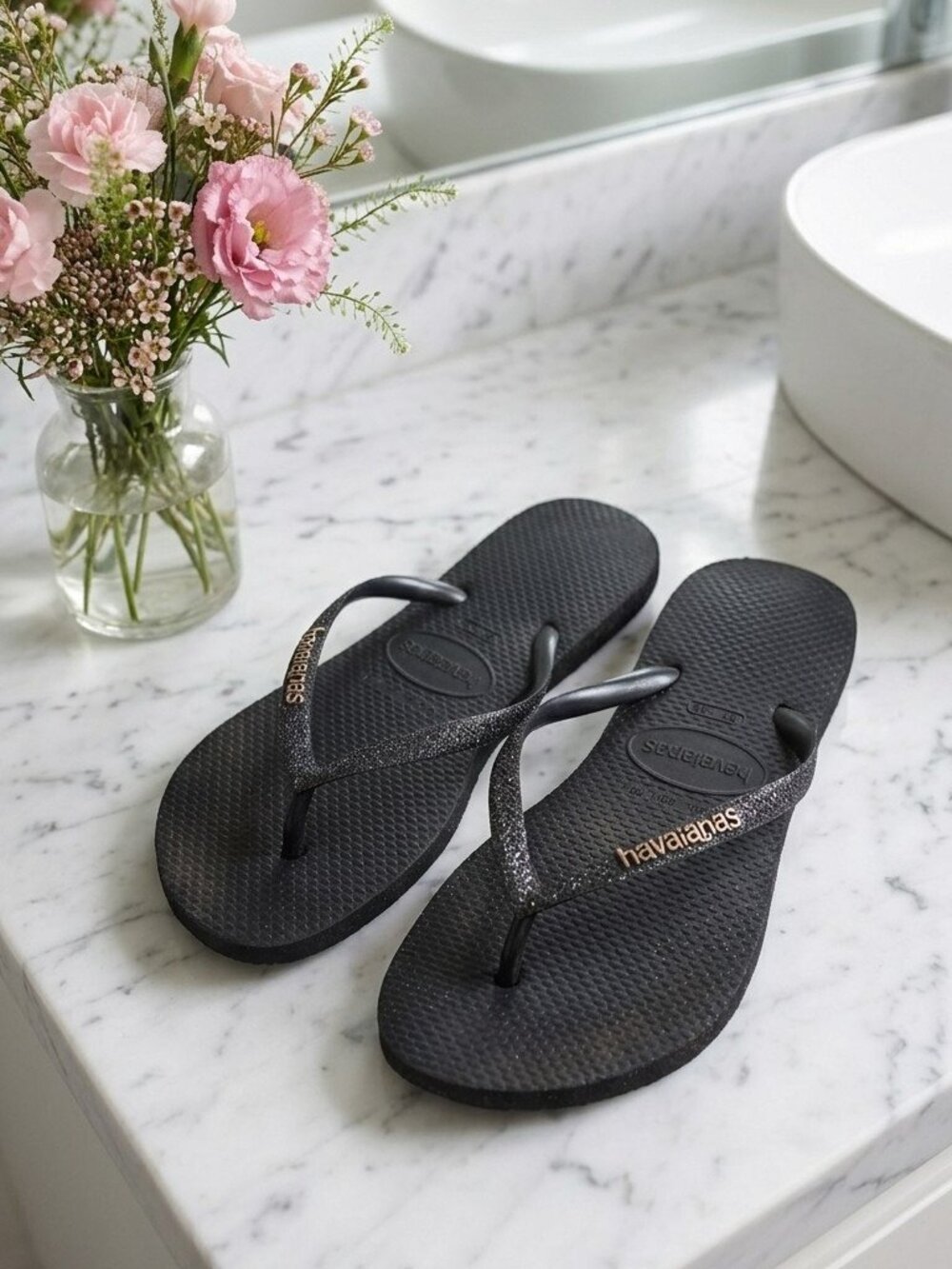 Havaianas Slim Glitter Sandals (Black, Sz 7-8W) - $10 or FREE with bundle!